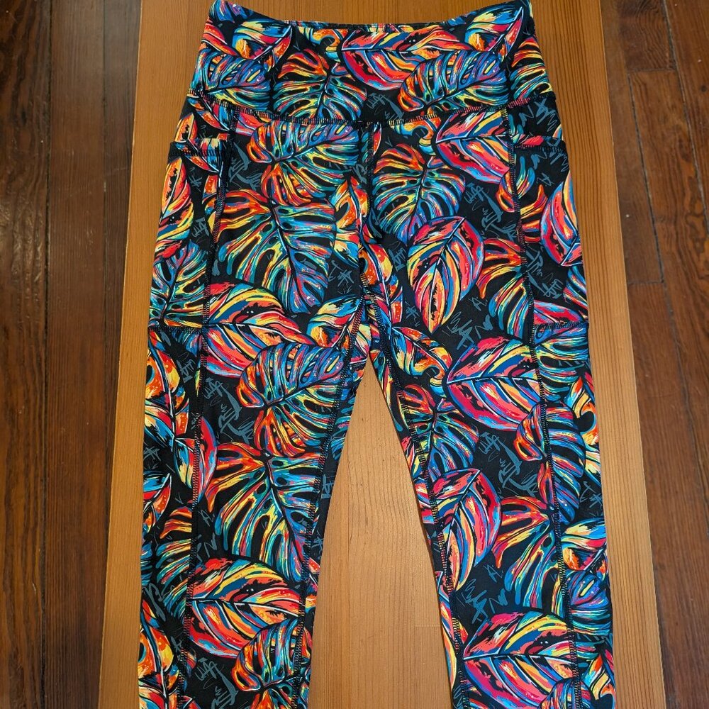 CVG Tropic Like It's Hot Capris Leggings XS with pockets